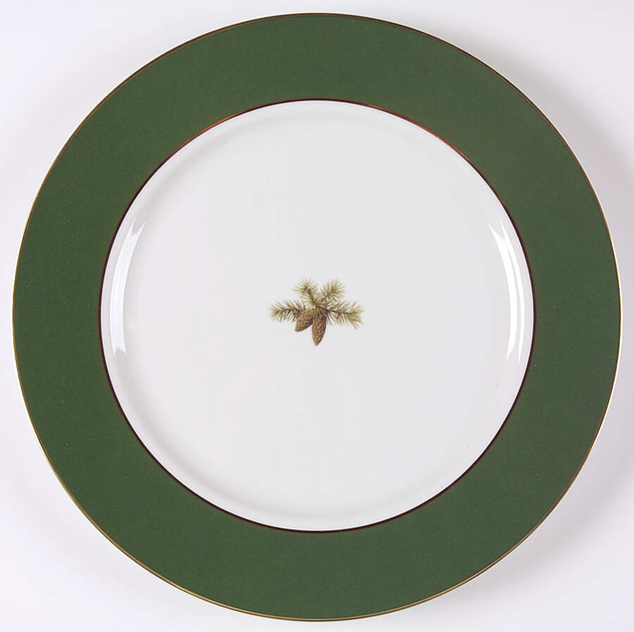 Christmas Classic Service Plate (Charger) by Department 56-1