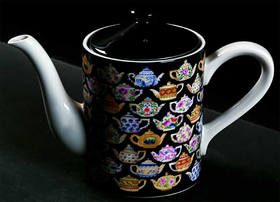 Tea Leaves Coffee Pot & Lid by Department 56-1