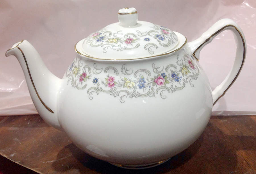 Albany Teapot & Lid by Duchess-1