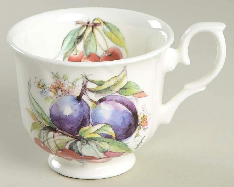 DUC5 Footed Cup by Duchess-1