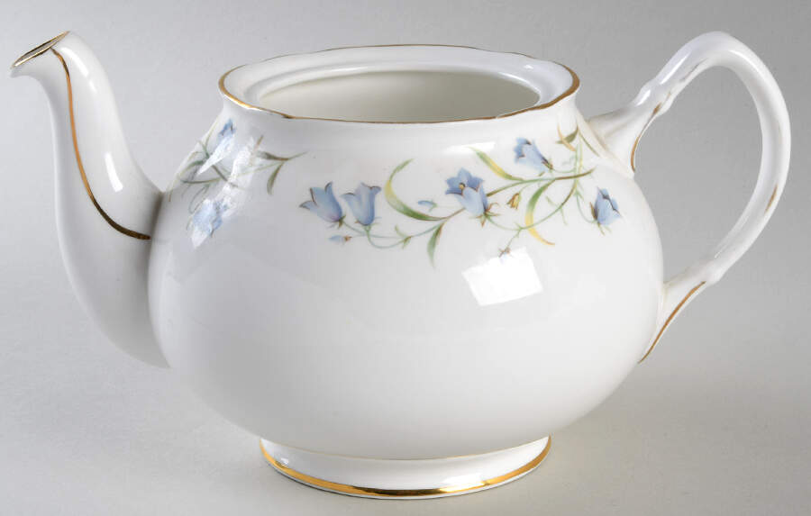 Harebell Teapot No Lid by Duchess-1
