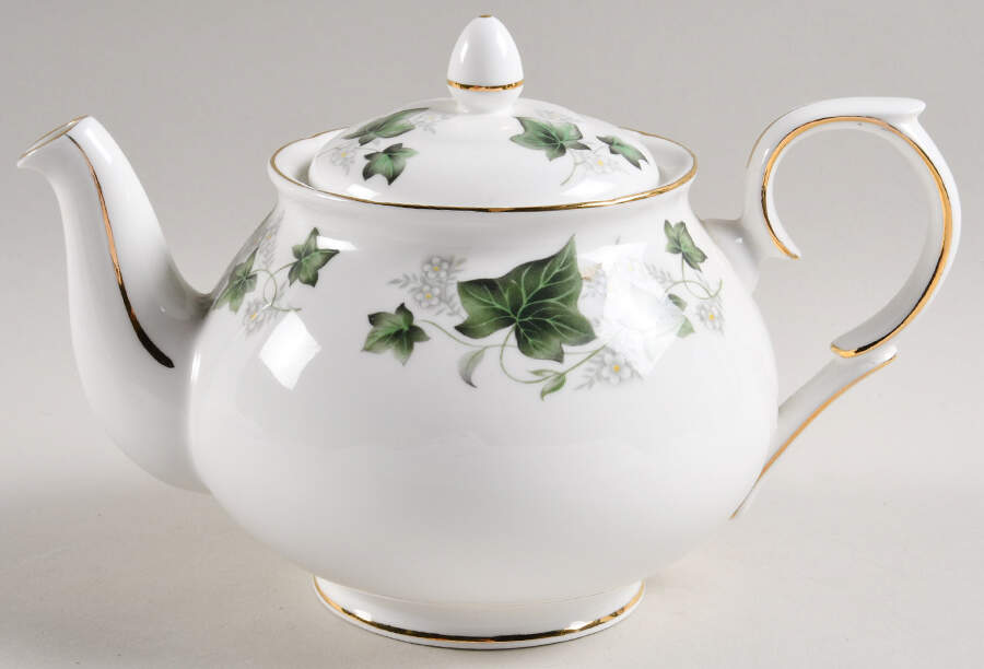 Ivy Teapot & Lid by Duchess-1