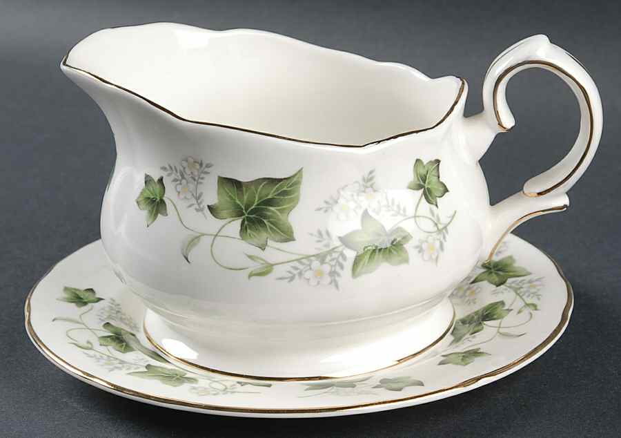 Ivy Gravy Boat & Underplate by Duchess-1