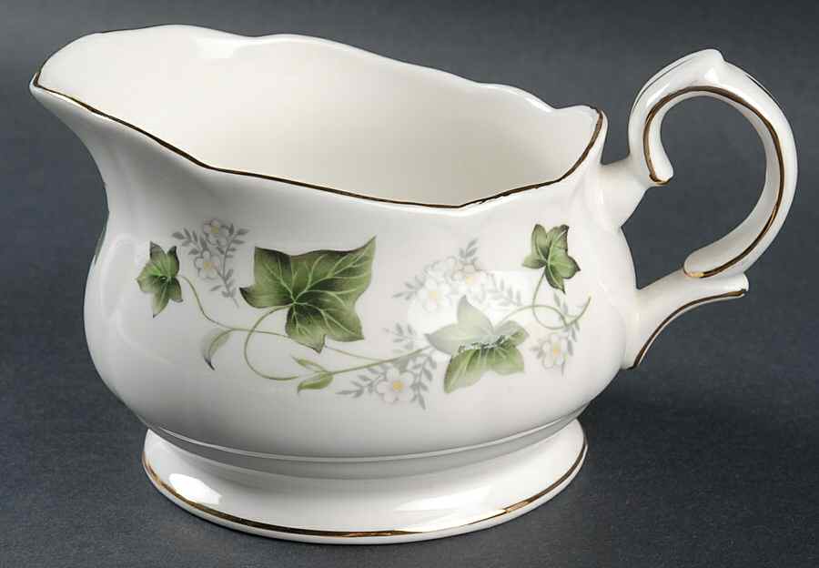 Ivy Gravy Boat by Duchess-1