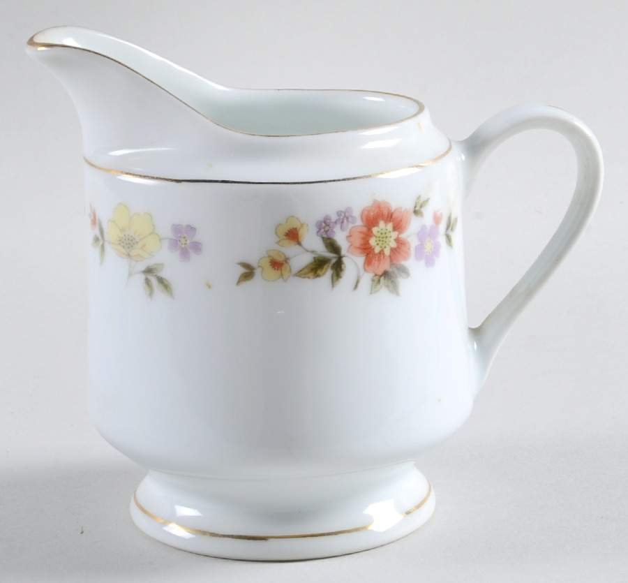 Dalian Creamer by Dynasty China-1