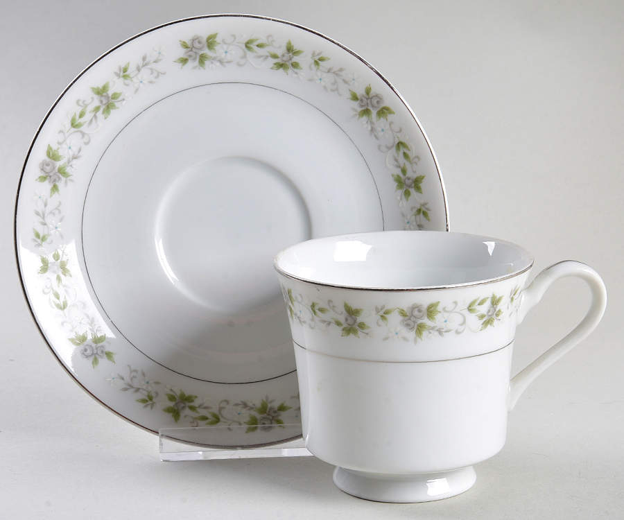 Roberta Footed Cup & Saucer Set by Delux Japan-1