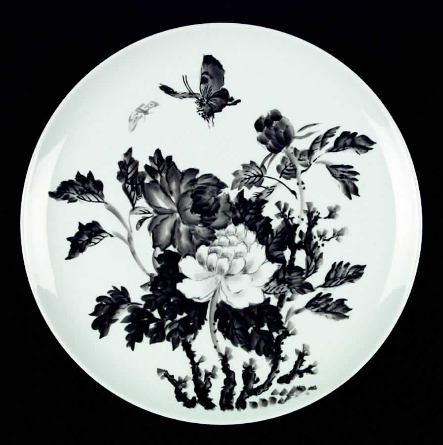 DOT4 Dinner Plate by Dorothy Thorpe-1