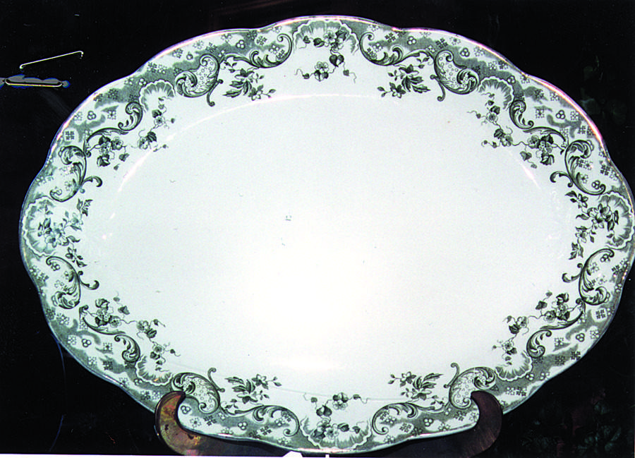 Recherche Green 12" Oval Serving Platter by Dunn Bennett-1