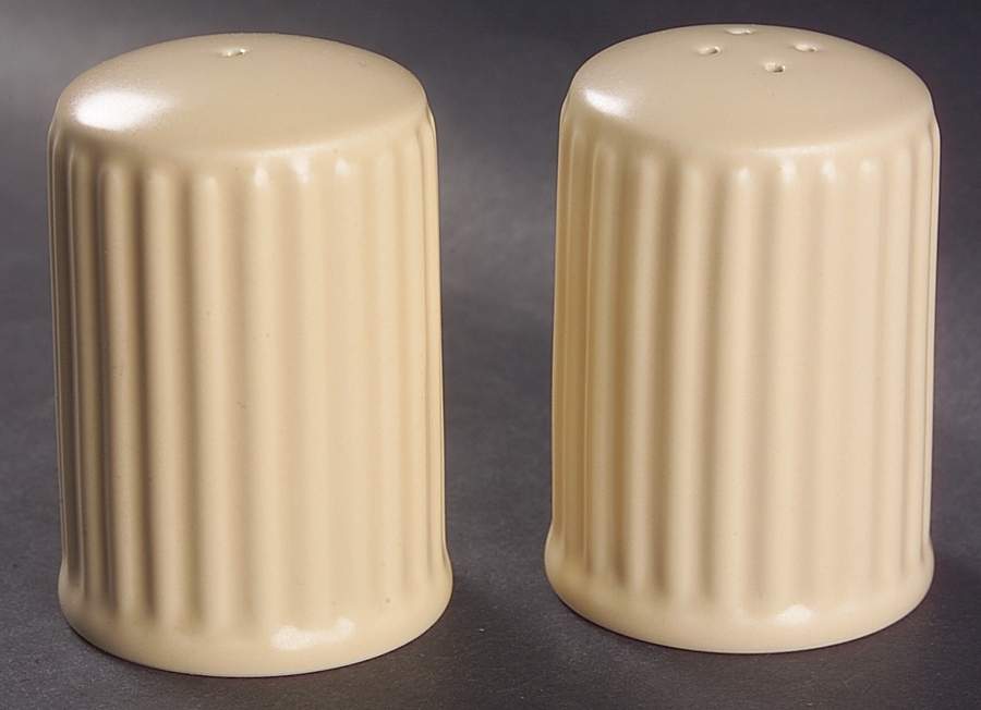 Rondure Wheat (Japan) Salt & Pepper Set by Dansk-1