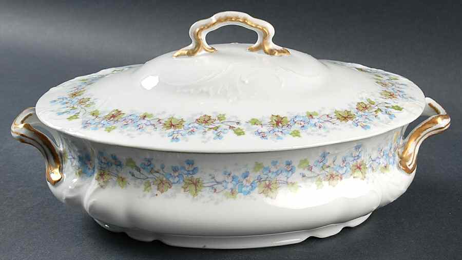 DEI150 Oval Covered Vegetable by Delinieres-1
