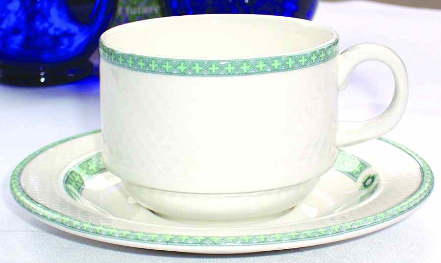 Chantilly Flat Cup & Saucer Set by Dudson-1