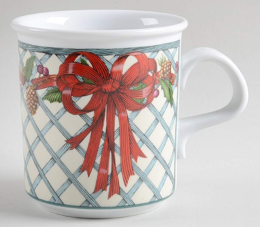 Nordic Holiday-Lattice, Ribbon&Berries Mug by Dansk-1