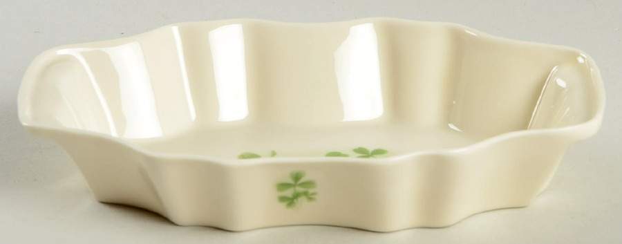 Shamrock (Embossed) Bon Bon by Donegal Parian-1