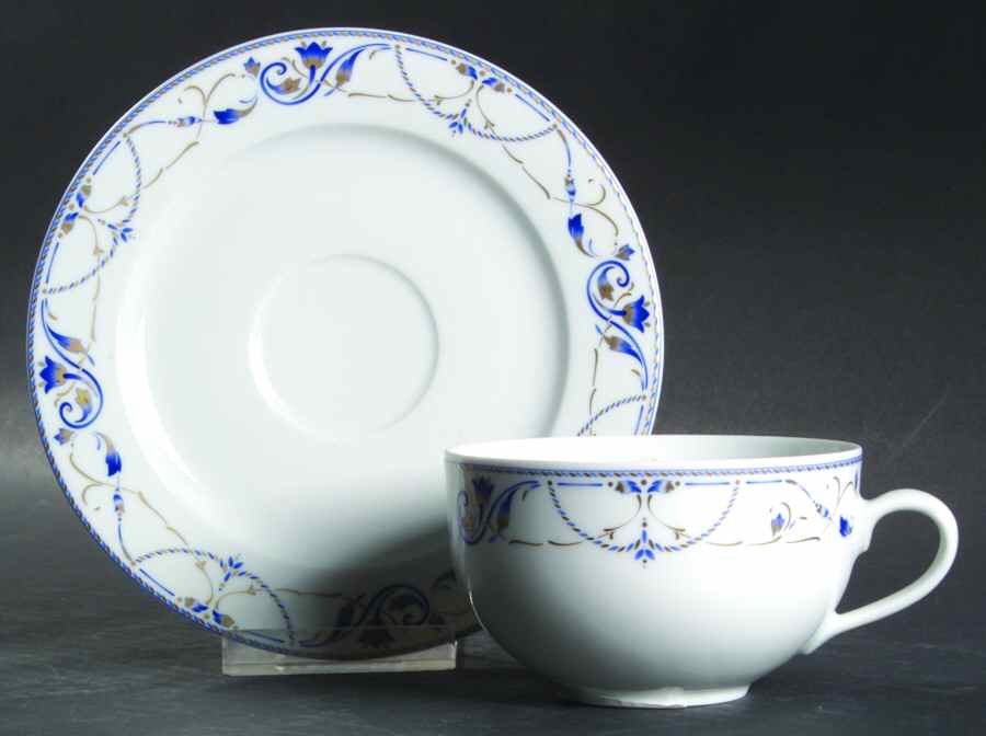 Malmaison Flat Cup & Saucer Set by Philippe Deshoulieres-1