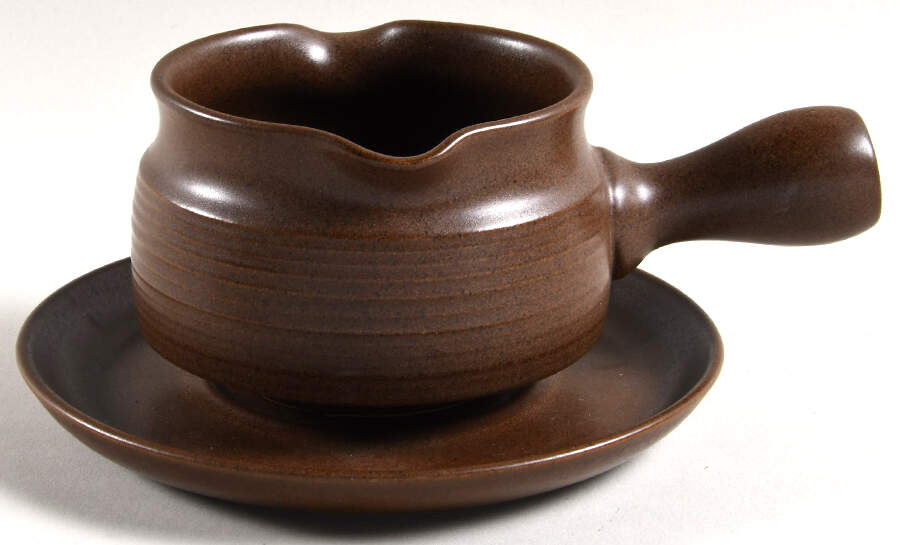 Arabesque Gravy Boat & Underplate by Denby-Langley-1