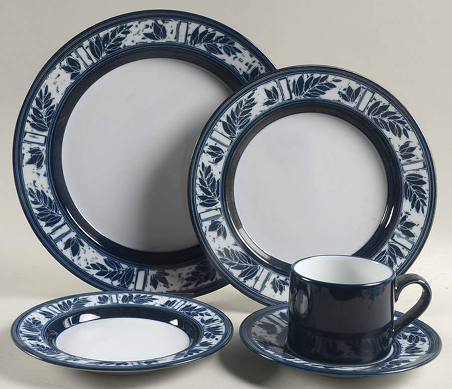 Ceylon (Japan) 5 Piece Place Setting by Dansk-1