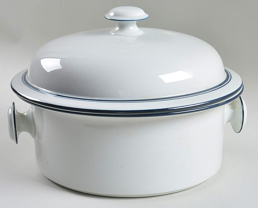 Christianshavn Blue 3.5 Quart Round Covered Casserole by Dansk-1