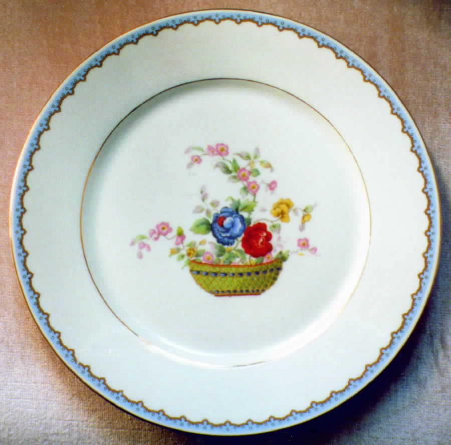 DEI32 Dinner Plate by Delinieres-1