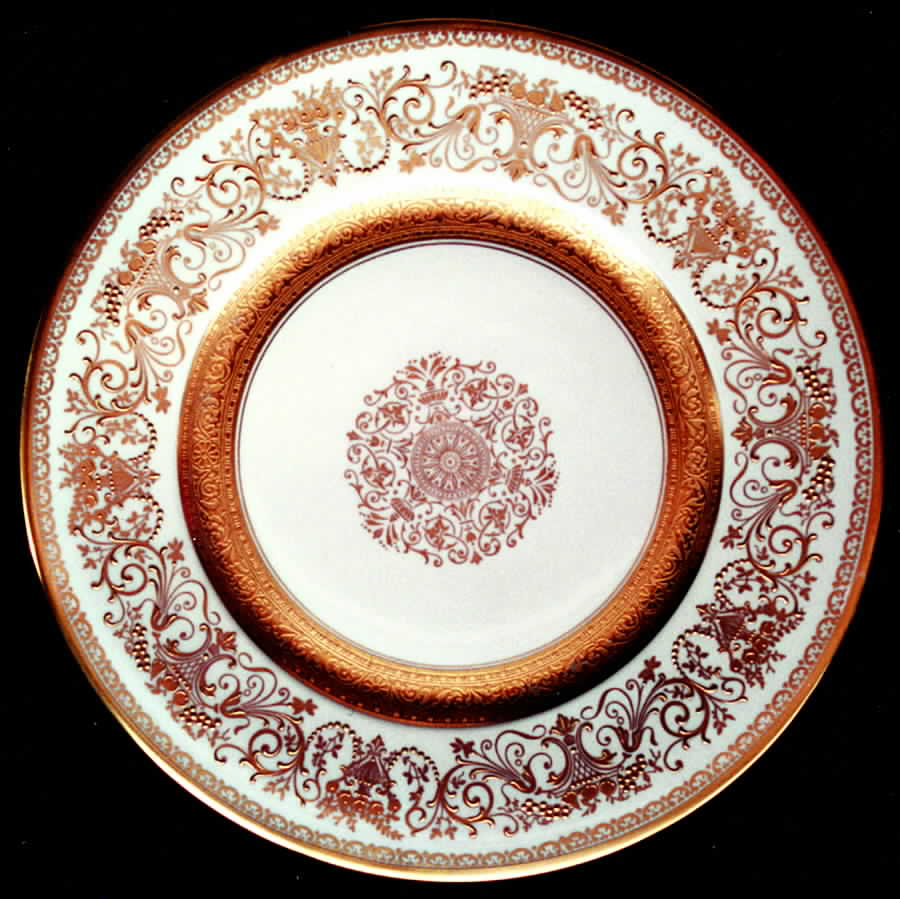 DDW1 Dinner Plate by Deluxe Decorating-1