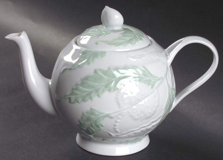 Promenade Green Teapot & Lid by Philippe Deshoulieres-1