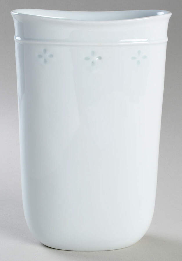 Willow Light Collection 9" Vase by Dansk-1