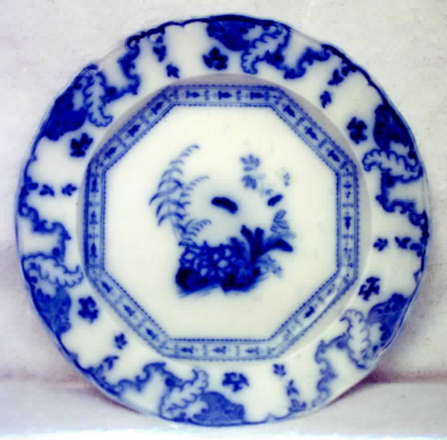 Chantilly Dinner Plate by Davenport-1
