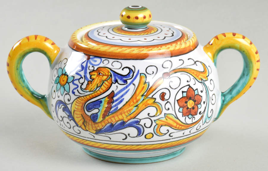 Raffaellesco (Scalloped) Sugar Bowl & Lid by Deruta (Italy)-1