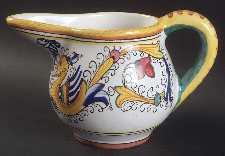 Raffaellesco (Scalloped) Creamer by Deruta (Italy)-1