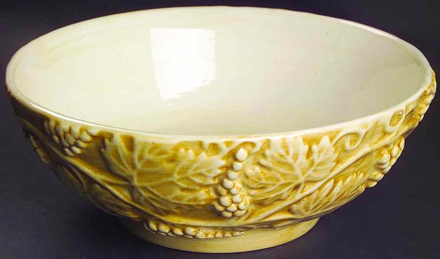 Perigrappa 9" Salad Serving Bowl by Deruta (Italy)-1