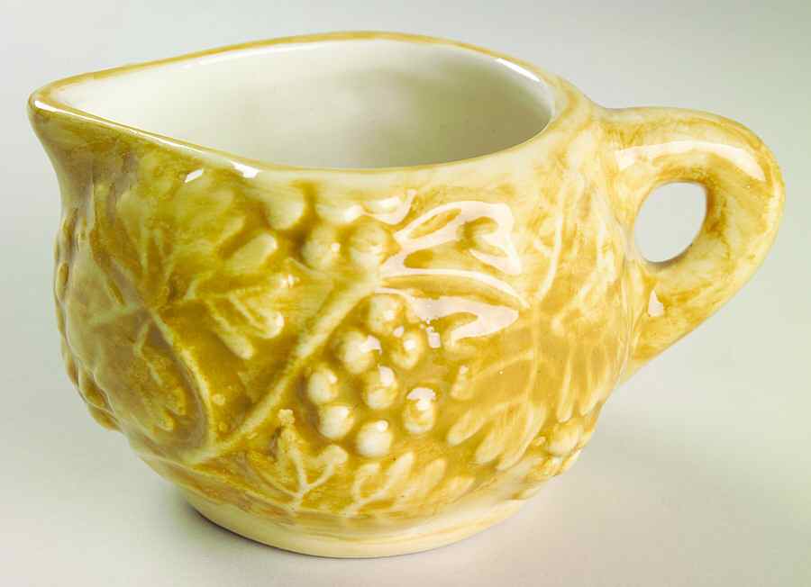 Perigrappa Creamer by Deruta (Italy)-1