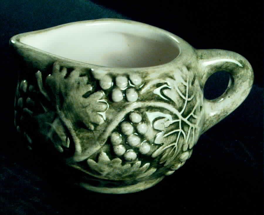 Sage Creamer by Deruta (Italy)-1
