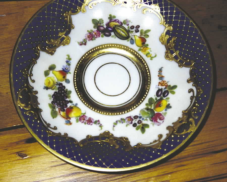 DRE28 Saucer by Dresden (German)-1