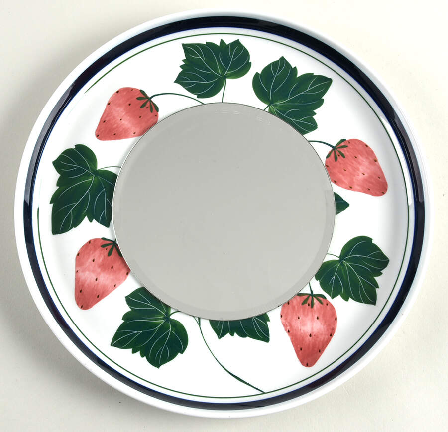 Berries Mirror-Large (DP) HC by Dansk-1