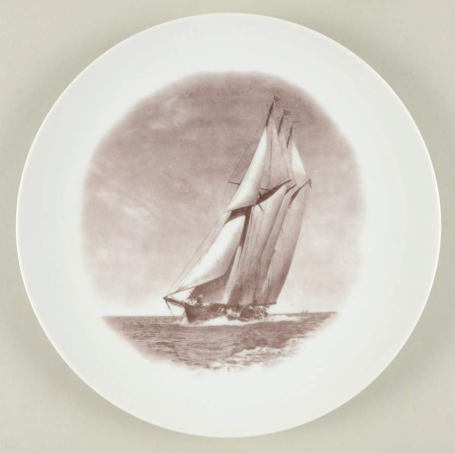DTU4 Dinner Plate by Delano Studios-1