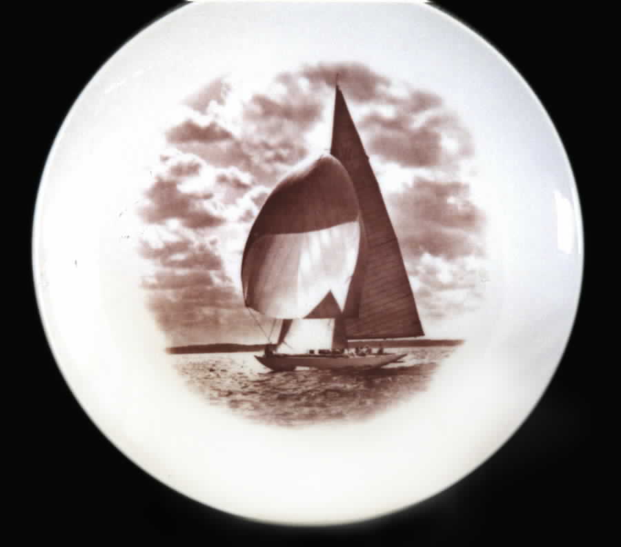DTU4 Dinner Plate by Delano Studios-1