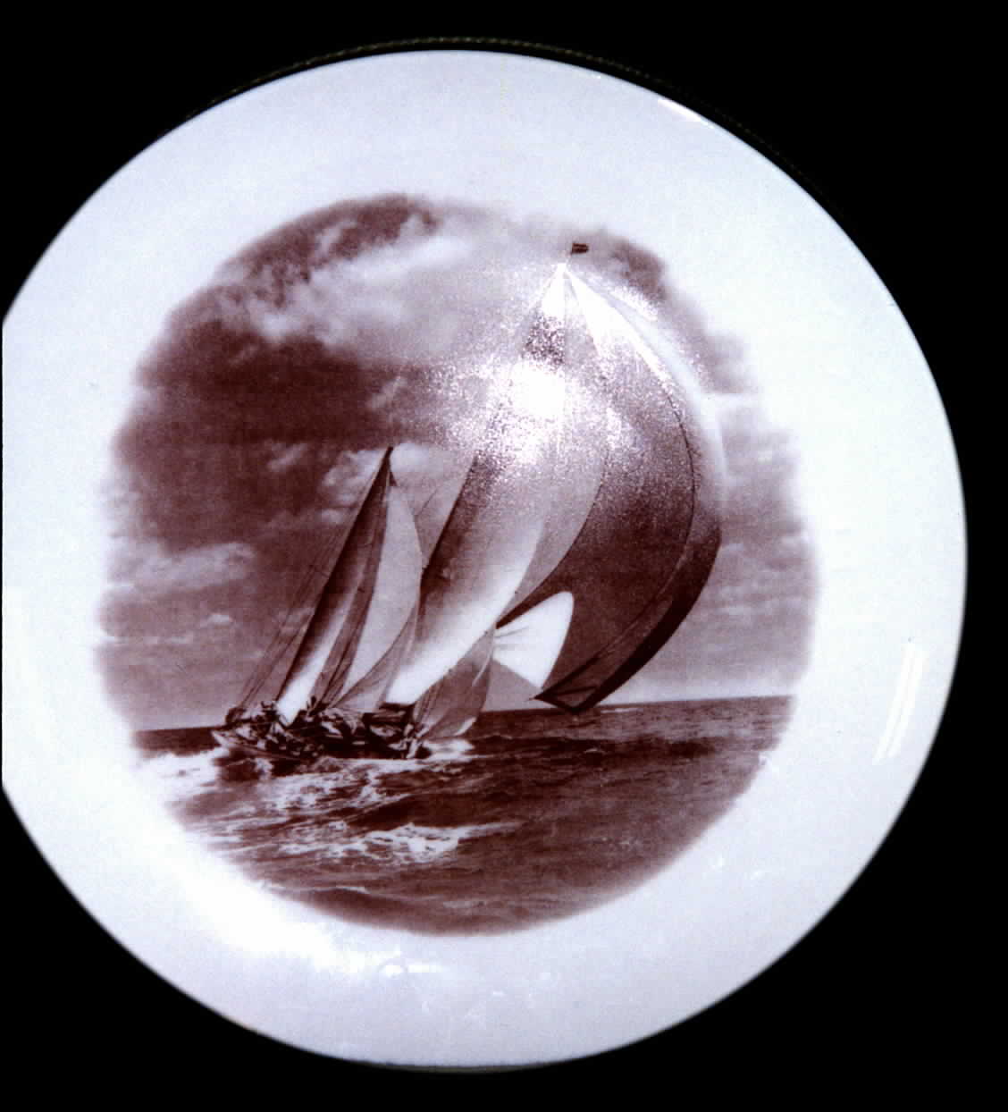 DTU4 Dinner Plate by Delano Studios-1