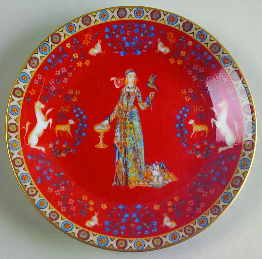 Dame A La Licorne Canape Plate by Philippe Deshoulieres-1