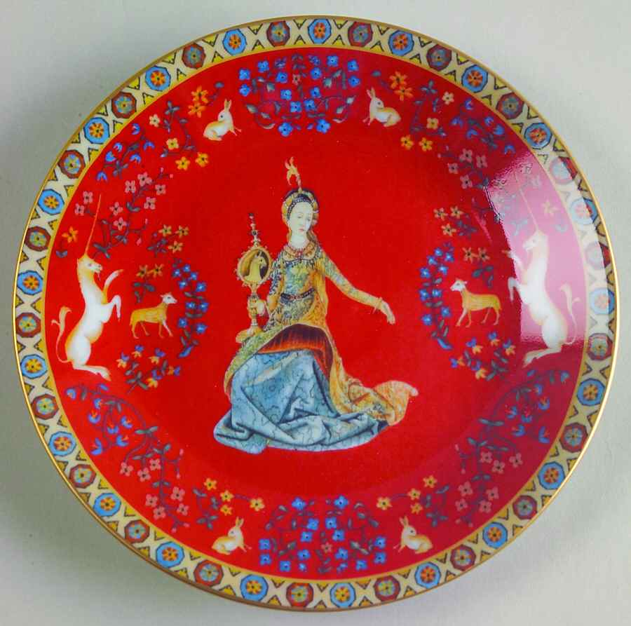 Dame A La Licorne Canape Plate by Philippe Deshoulieres-1