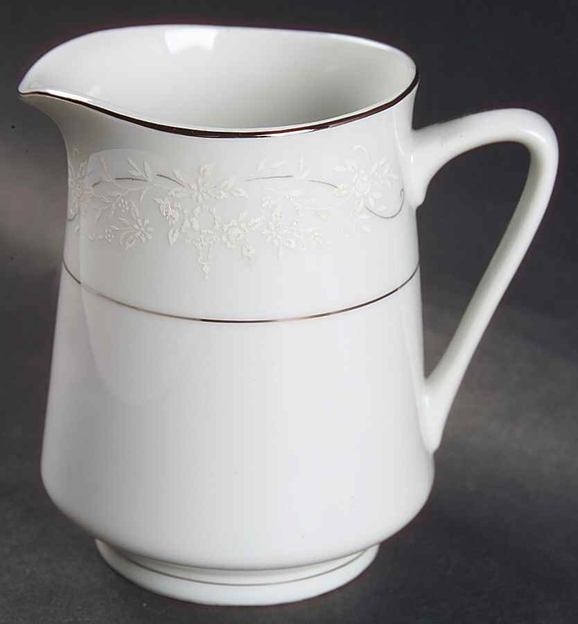 Florentine Creamer by Delux Japan-1