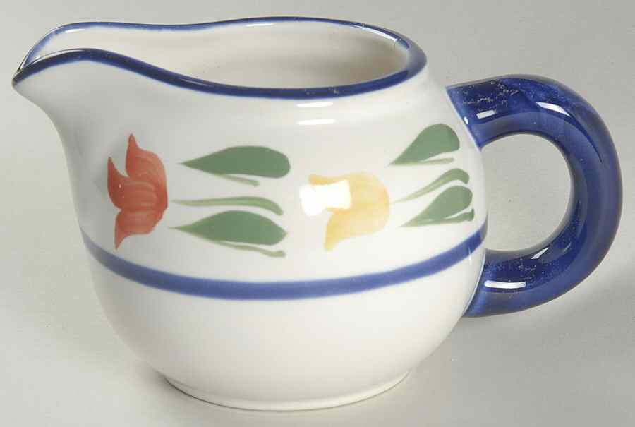Tulip Creamer by Dansk-1