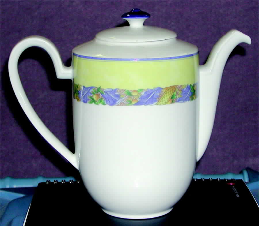 Vence Teapot & Lid by Delinieres-1
