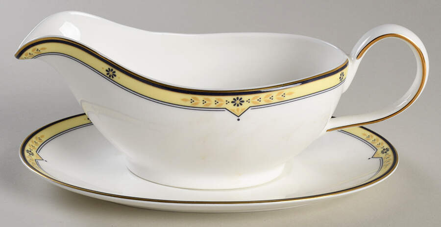 Avebury Gravy Boat & Underplate by Doulton & Co-1