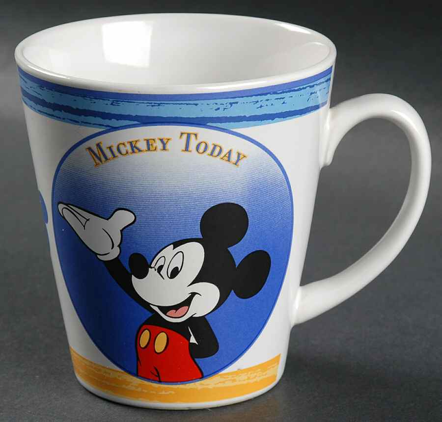 DIN2 Mug by Disney-1