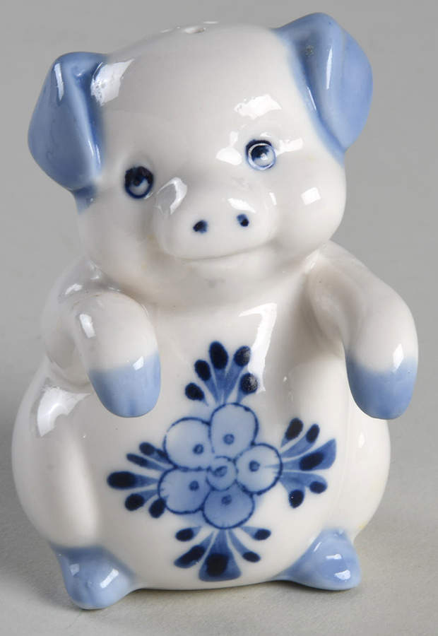 Delft Blue Figural Pepper Shaker by Dutch American Import Company-1