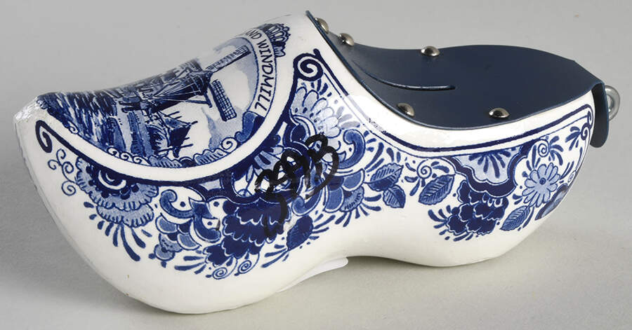 Delft Blue Shoe Bank by Dutch American Import Company-1