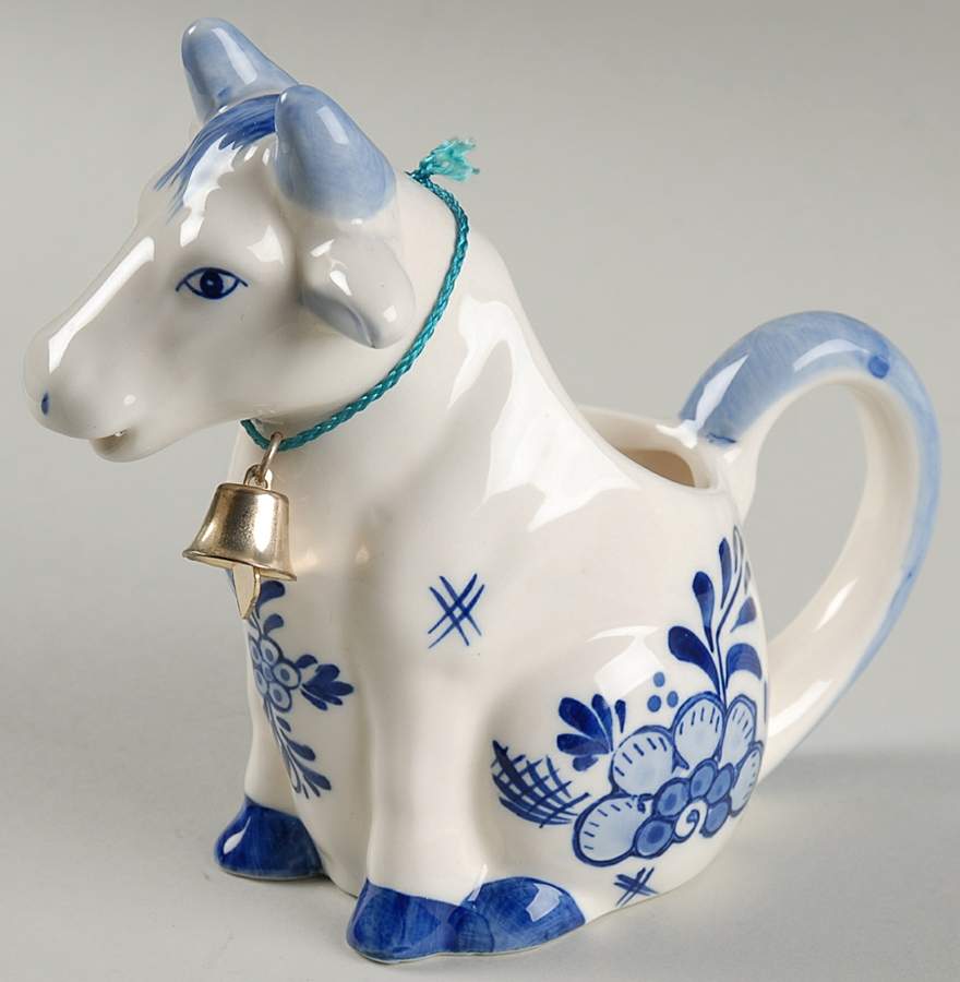 Delft Blue Cow Creamer by Dutch American Import Company-1
