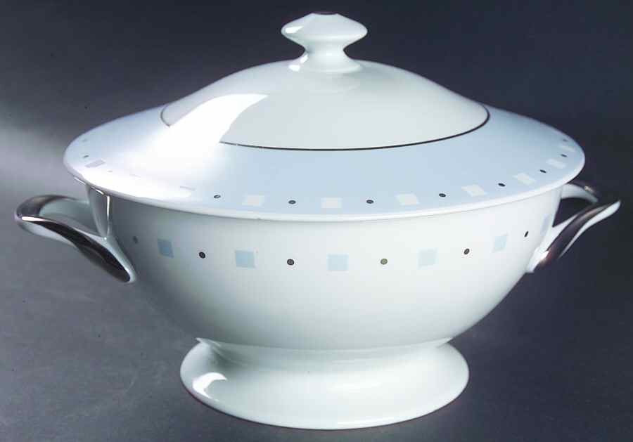 Baltik White & Blue Tureen &  Lid by Philippe Deshoulieres-1