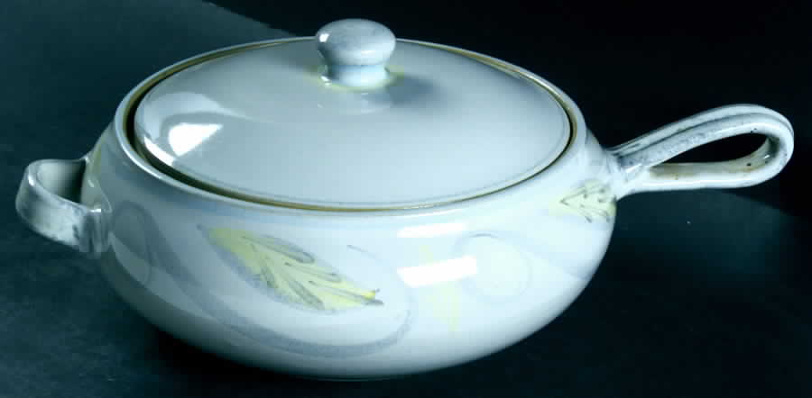Peasant 2 Qt Round Covered Casserole by Denby-Langley-1