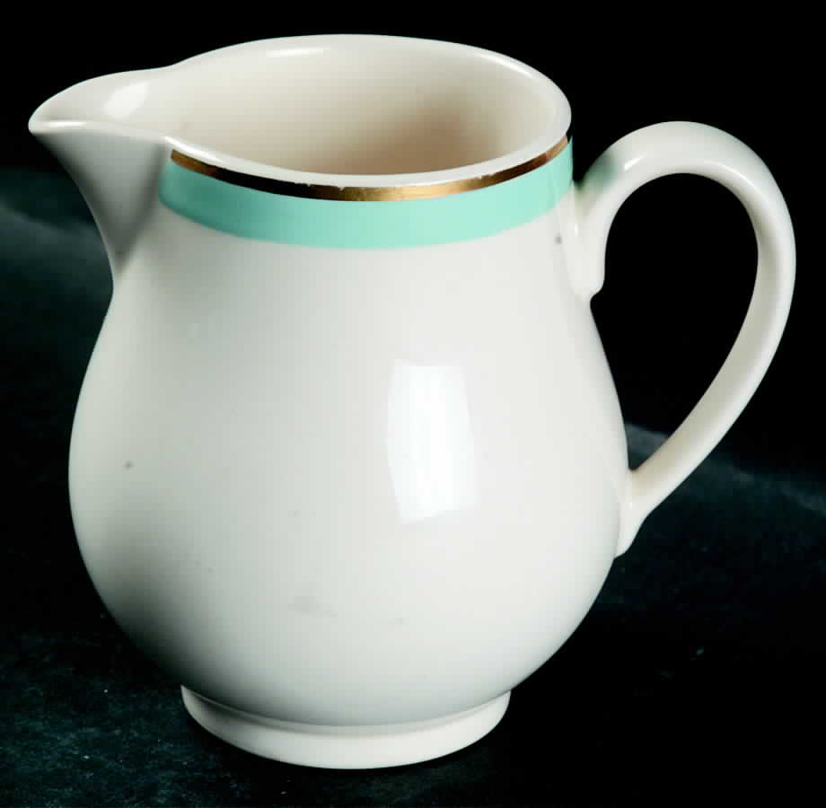 Emeralda Creamer by Royal Copenhagen-1