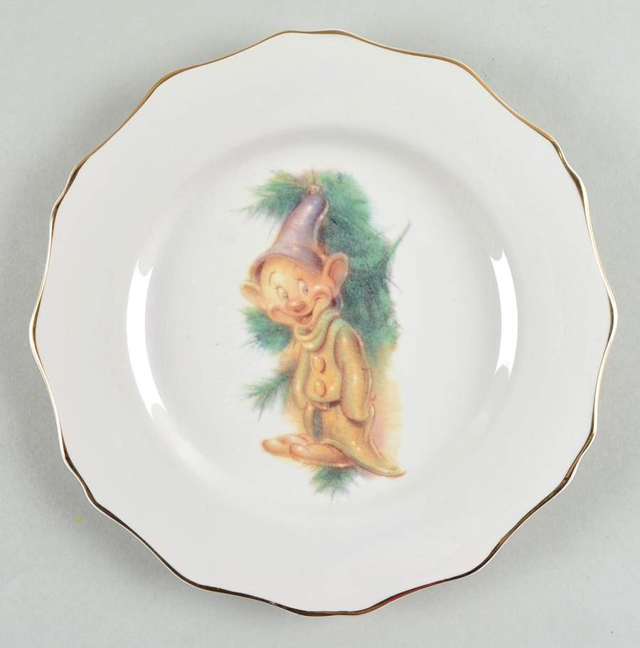 DIN7 Luncheon Plate by Disney-1